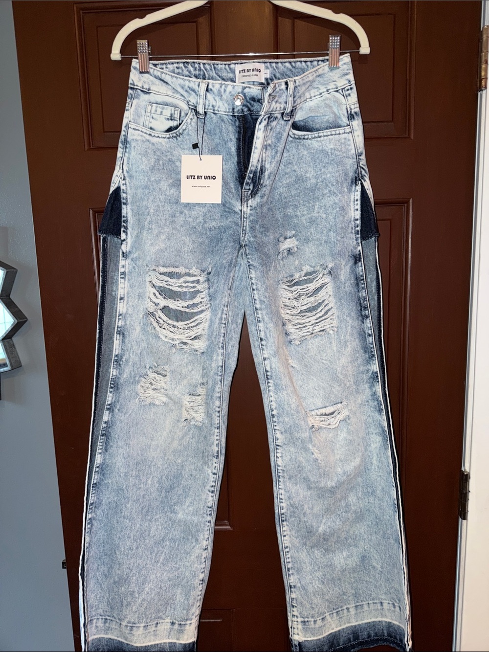 LITZ by UNIQ Relaxed Light Blue Distressed Jeans with Relaxed Wide Leg